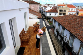 Central Top Floor w/Terrace Oceanview